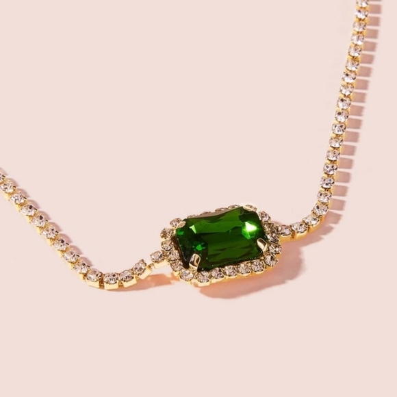 *Mikela* Green Stone Choker - Picture 2 of 3